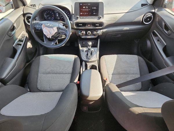 2023 HYUNDAI KONA SE