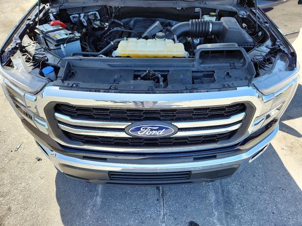 2024 FORD F150