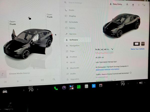 2024 TESLA MODEL Y