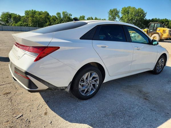 2025 HYUNDAI ELANTRA HY Blue, SEL Sport — PSRA
