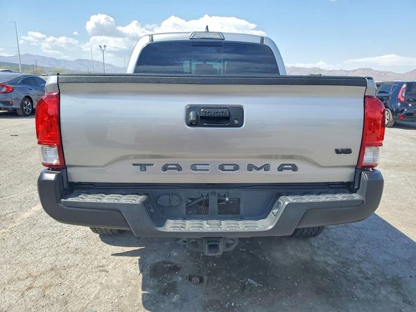 2017 TOYOTA TACOMA