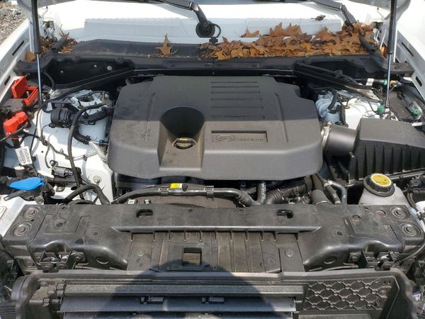 2025 LAND ROVER DEFENDER 130 S