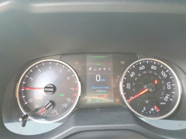 2021 TOYOTA RAV4 XLE