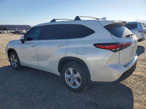 2021 TOYOTA HIGHLANDER LE