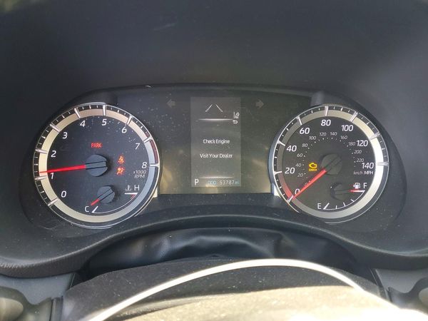 2021 TOYOTA HIGHLANDER LE