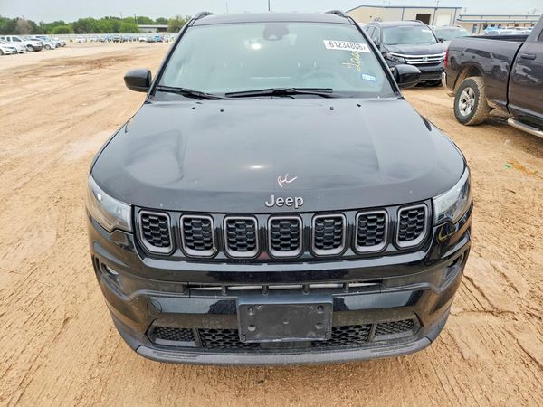 2025 JEEP COMPASS North, Latitude