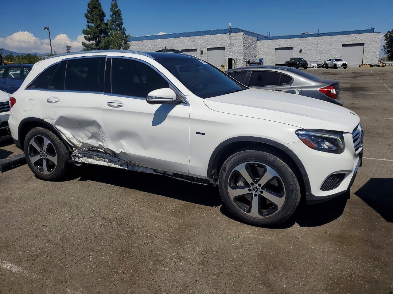 2019 MERCEDES-BENZ GLC GLC 350 e-4M
