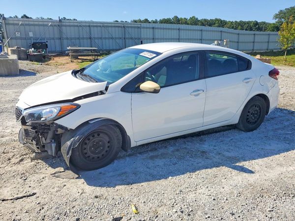 2016 KIA FORTE GL (Middle-Low Grade)