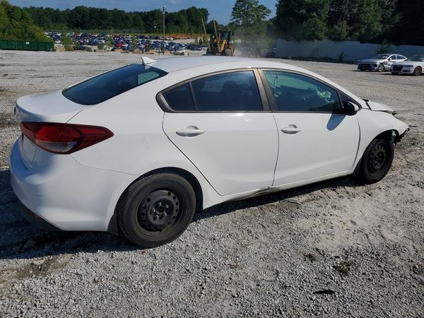 2016 KIA FORTE GL (Middle-Low Grade)