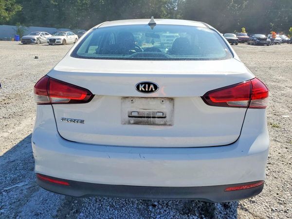2016 KIA FORTE GL (Middle-Low Grade)