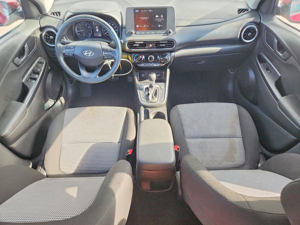 2023 HYUNDAI KONA SE