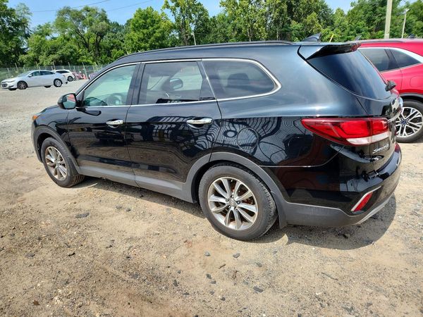 2018 HYUNDAI SANTA FE SE Base