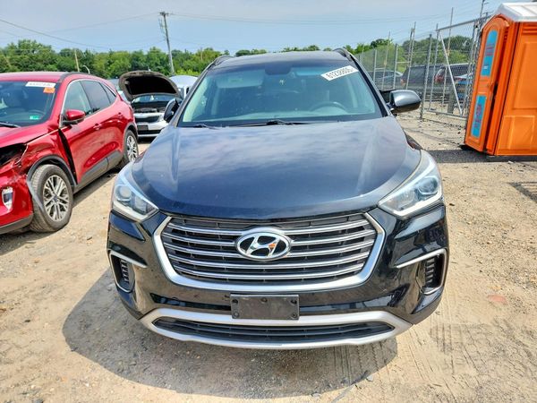 2018 HYUNDAI SANTA FE SE Base