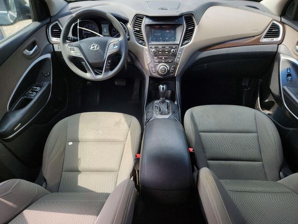 2018 HYUNDAI SANTA FE SE Base