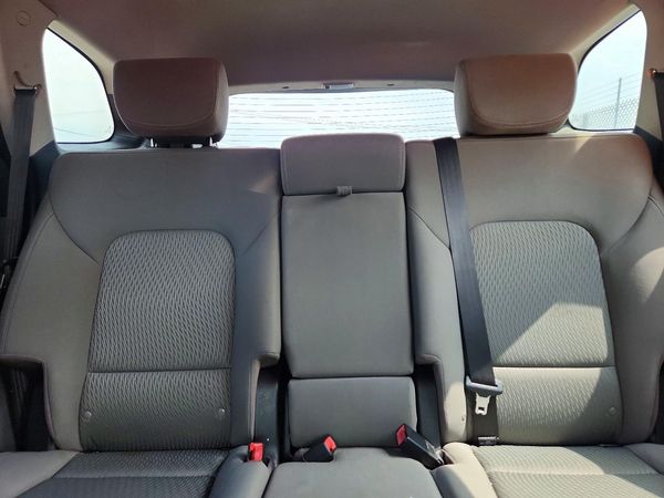 2018 HYUNDAI SANTA FE SE Base