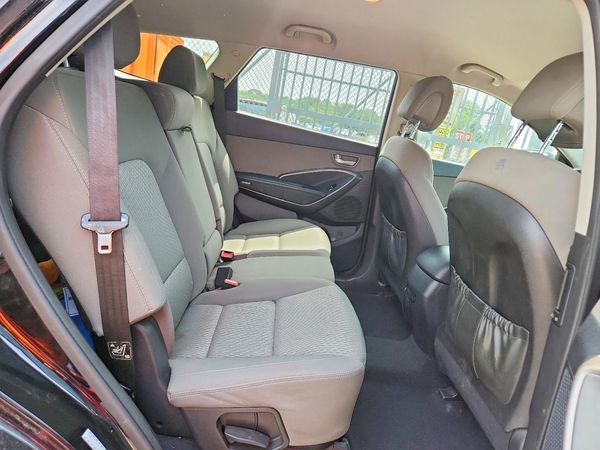 2018 HYUNDAI SANTA FE SE Base