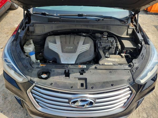 2018 HYUNDAI SANTA FE SE Base