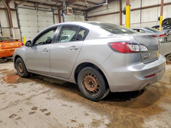 2013 MAZDA 3 SV/Base