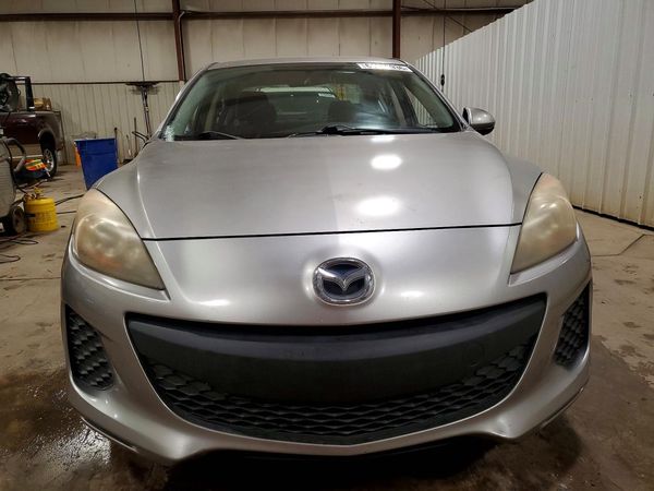 2013 MAZDA 3 SV/Base
