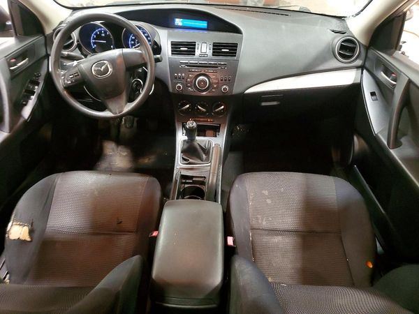2013 MAZDA 3 SV/Base