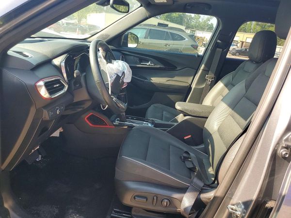 2022 CHEVROLET TRAILBLAZE RS — DENT