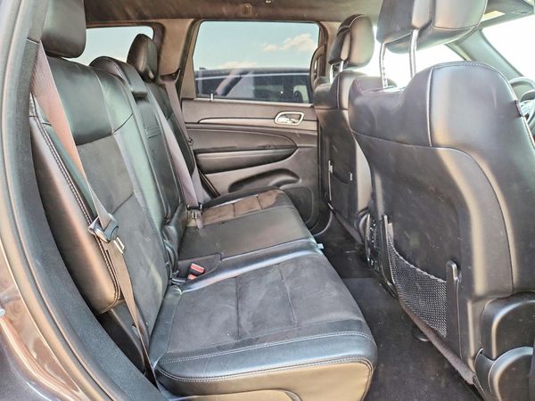 2019 JEEP GRAND CHEROKEE LAREDO 4X4