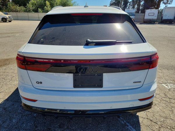2025 AUDI Q8 S Line quattro Prestige
