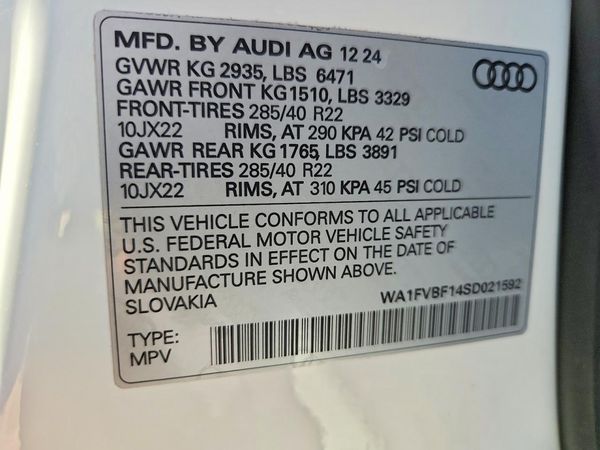 2025 AUDI Q8 S Line quattro Prestige
