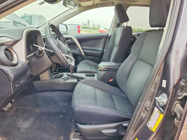 2017 TOYOTA RAV4 XLE