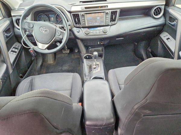 2017 TOYOTA RAV4 XLE