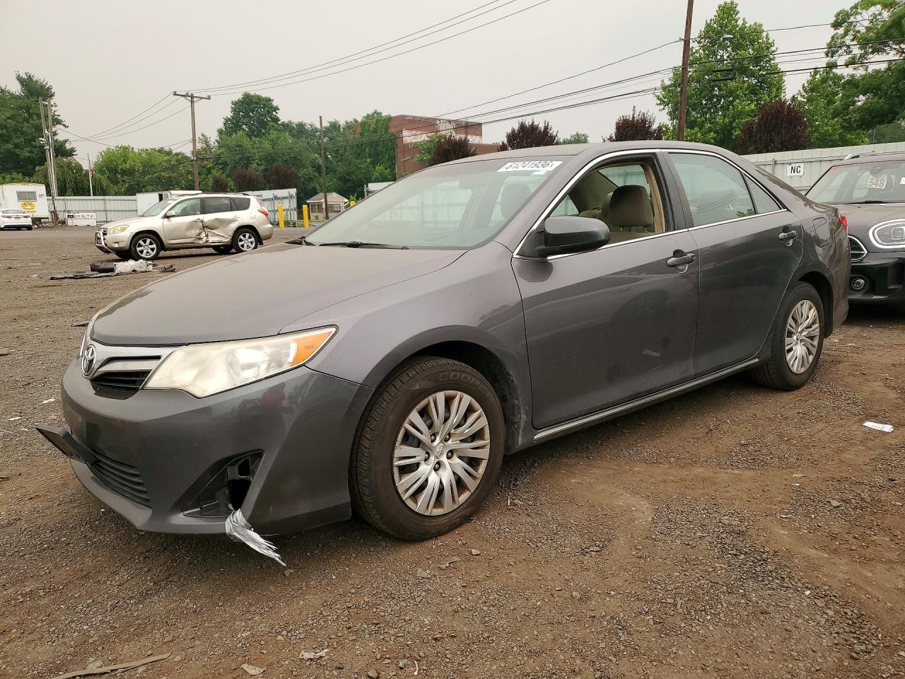 2014 TOYOTA CAMRY