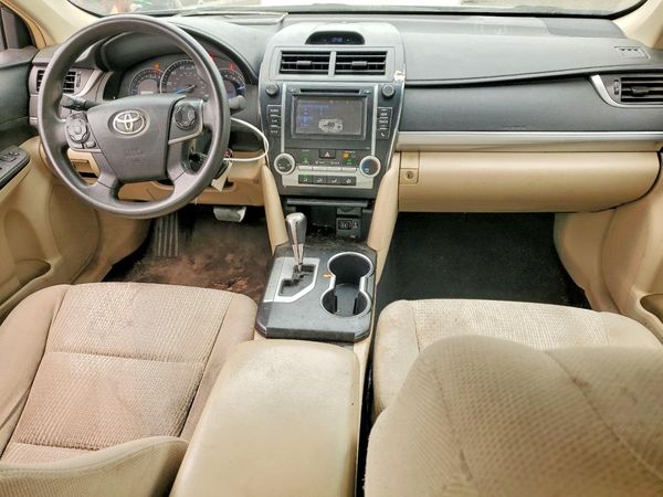 2014 TOYOTA CAMRY