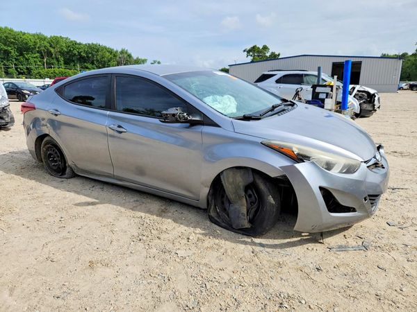 2016 HYUNDAI ELANTRA