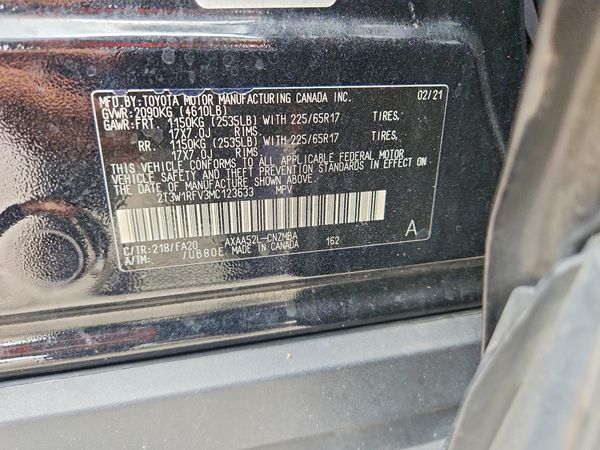 2021 TOYOTA RAV4 XLE