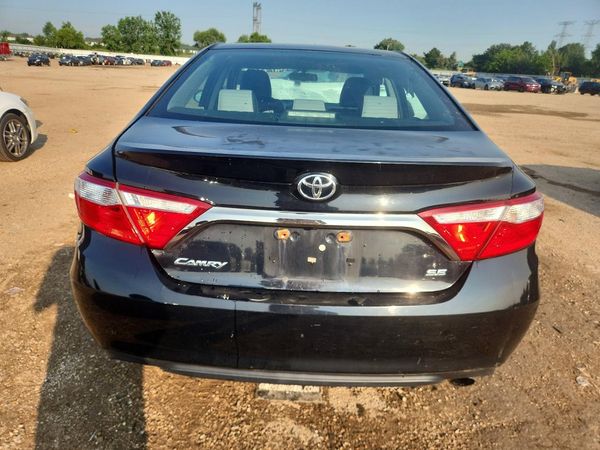 2016 TOYOTA CAMRY