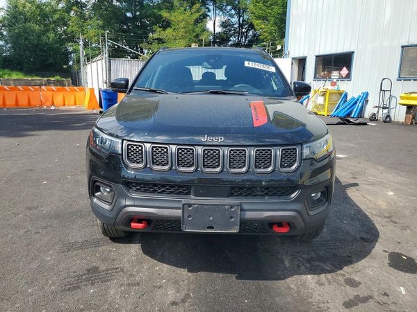 2024 JEEP COMPASS TRAILHAWK 4X4