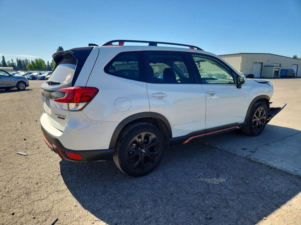 2024 SUBARU FORESTER Sport