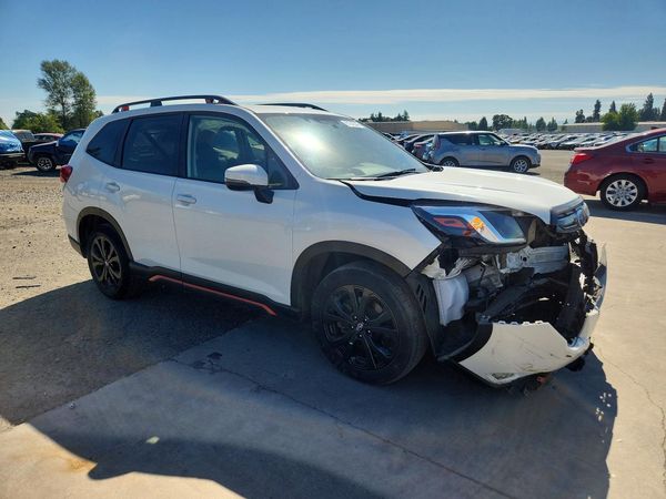 2024 SUBARU FORESTER Sport