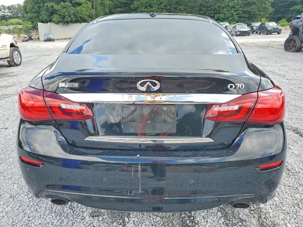 2018 INFINITI Q70