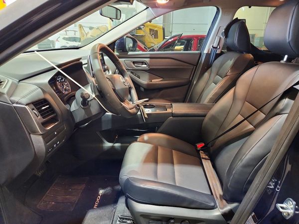 2025 NISSAN ROGUE SV