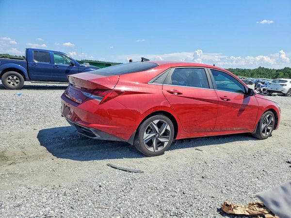 2022 HYUNDAI ELANTRA