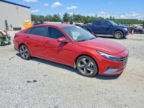 2022 HYUNDAI ELANTRA