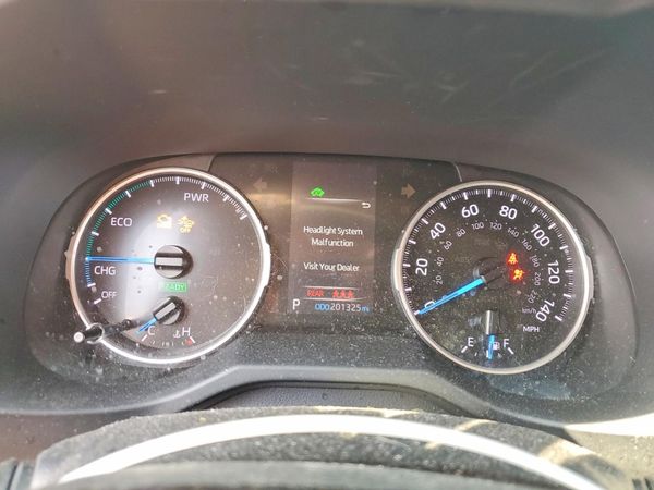 2021 TOYOTA RAV4 LE HV