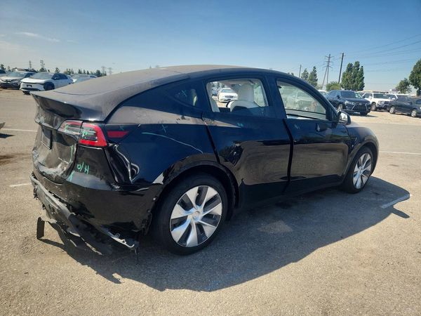 2020 TESLA MODEL Y