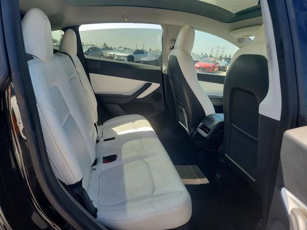 2020 TESLA MODEL Y