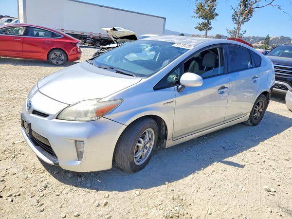 2012 TOYOTA PRIUS — DSFA — Front 3/4