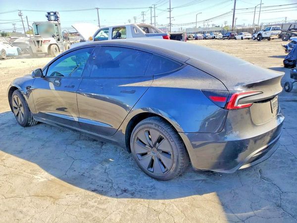 2025 TESLA MODEL 3