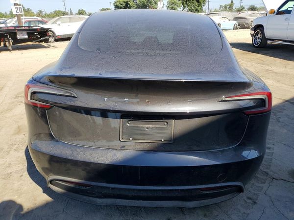 2025 TESLA MODEL 3