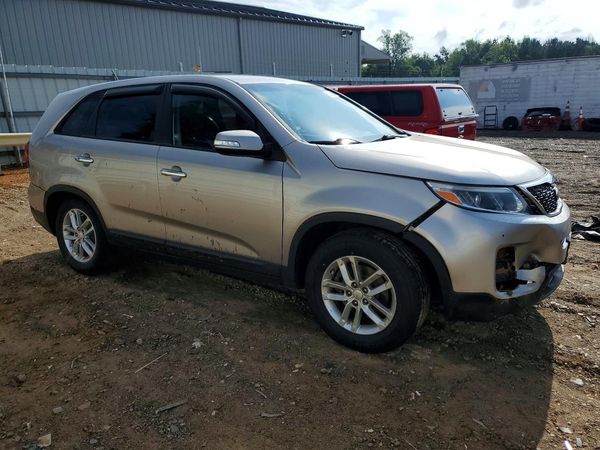 2014 KIA SORENTO Base/ LX
