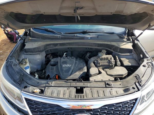 2014 KIA SORENTO Base/ LX